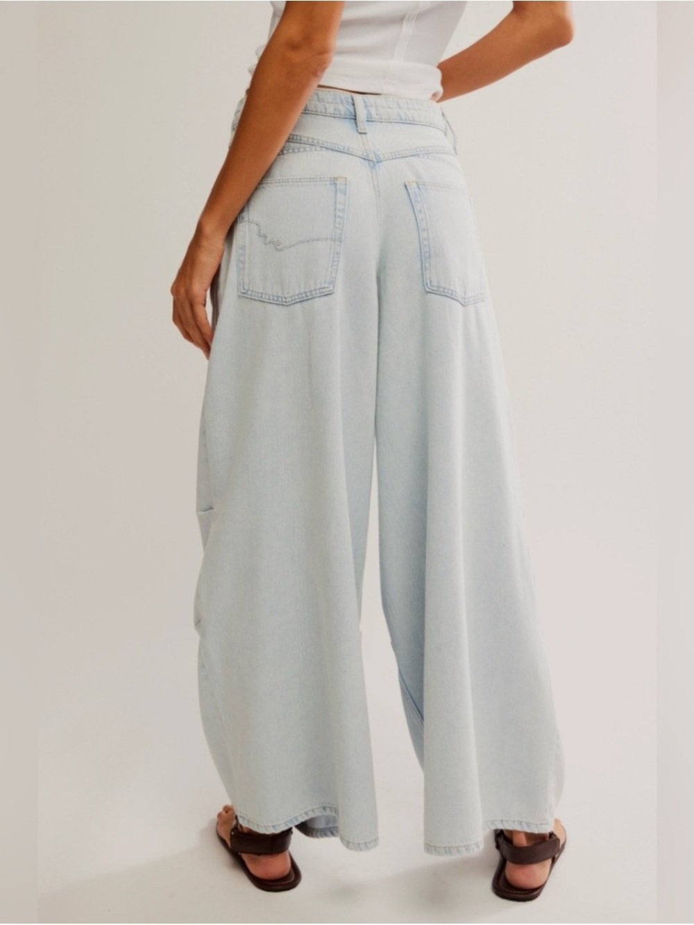 NWT Free People Westward Demi Barrel Jeans Light Blue 26 - Picture 12 of 14